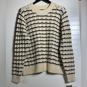 Women’s size 3X Fall’s Creek‎ novelty stitch sweater in off white and black.